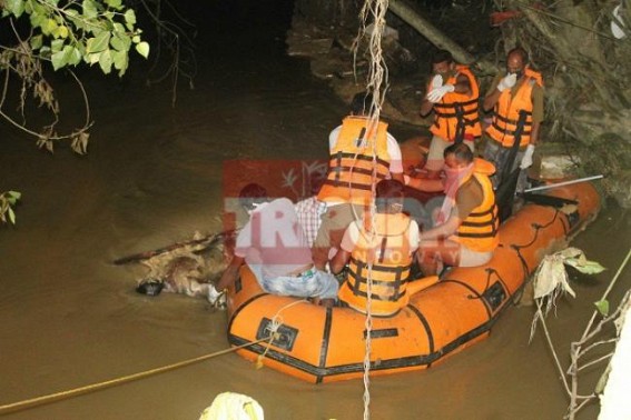 Two Dead bodies recovered from Howrah, Gomati Two Dead bodies recovered from Howrah, Gomati